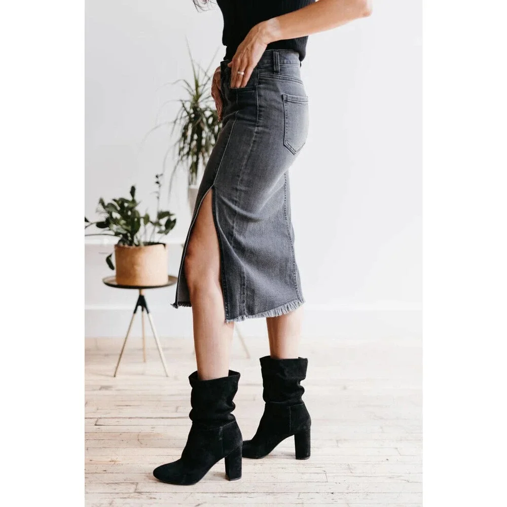 NWT Liverpool High Rise Denim Skirt W/ Slit Frayed Hem 29" Black Midi Size 14 - Picture 7 of 7